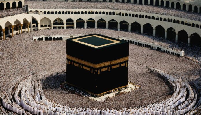 Cultural etiquette and customs to observe during pilgrimage in Mecca?