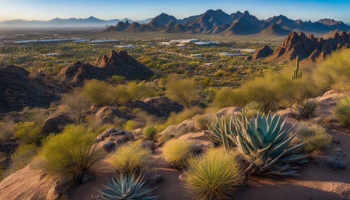 Top hiking trails near Scottsdale for stunning views?