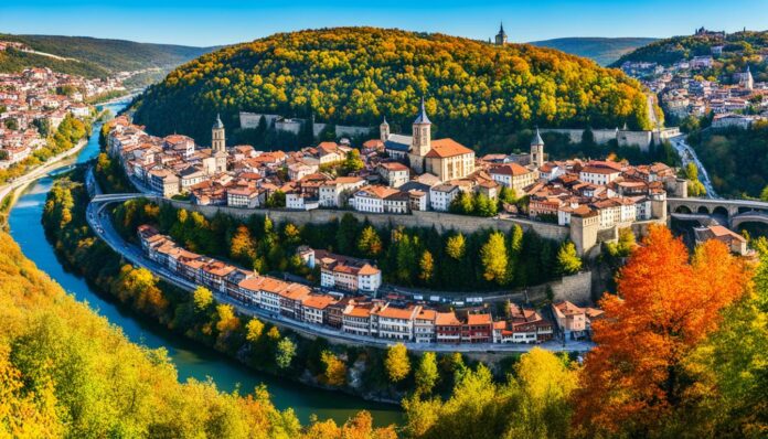 Best time to visit Veliko Tarnovo for sightseeing and good weather?