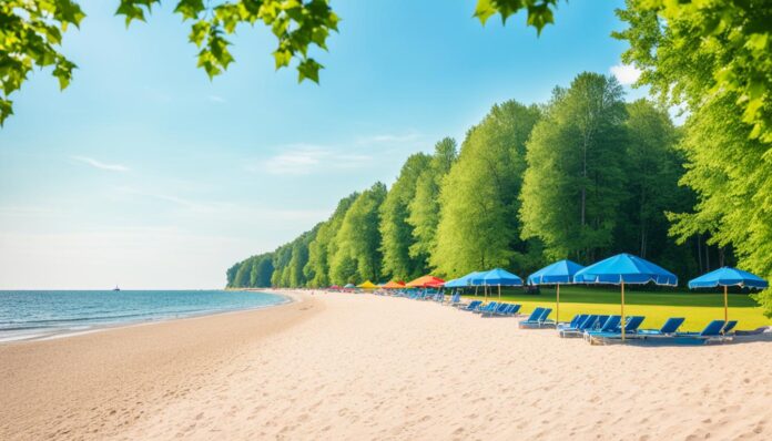 Where are the best places to stay in Klaipeda for beach access?